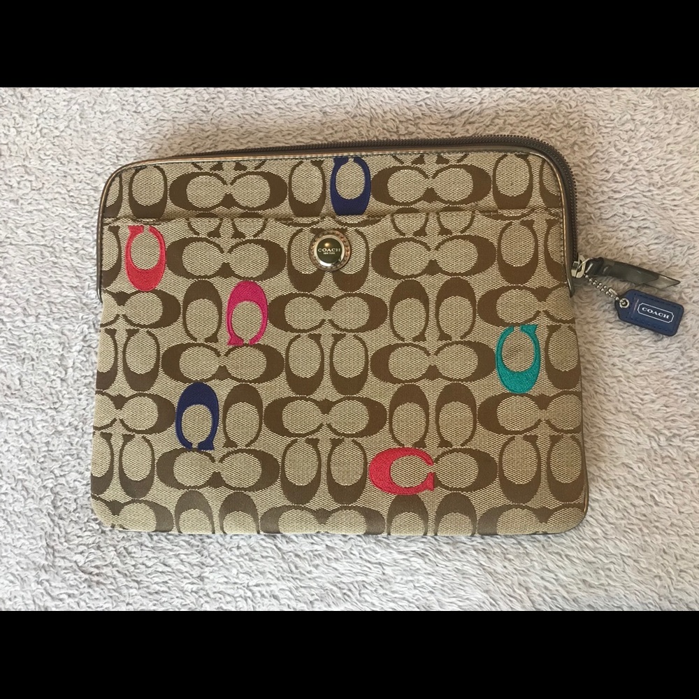 LIGHTLY USED/LOVED COACH iPad/TABLET CASE!!